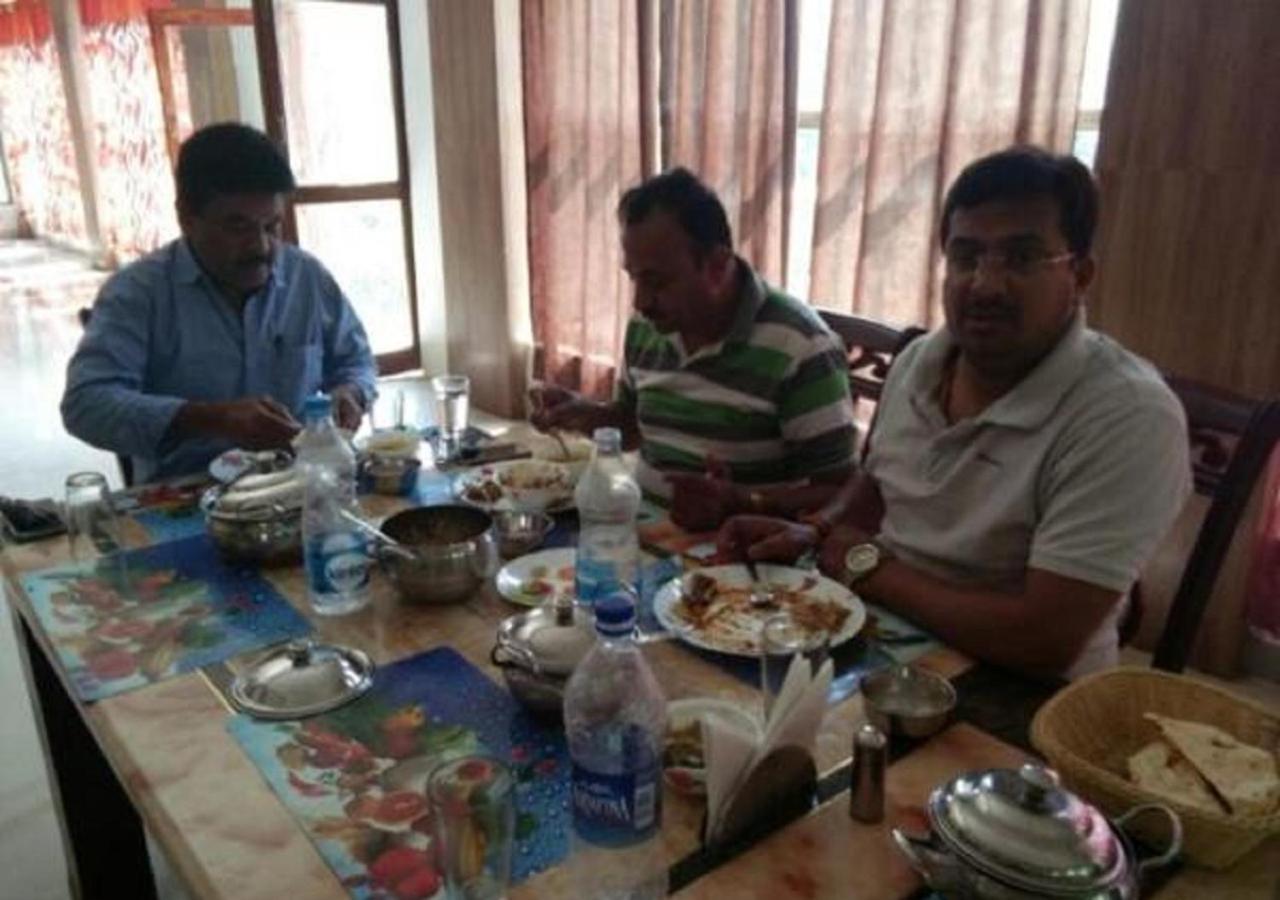 Adb Rooms Ashoka Resort Tāla 外观 照片