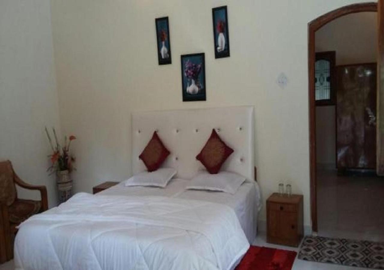 Adb Rooms Ashoka Resort Tāla 外观 照片